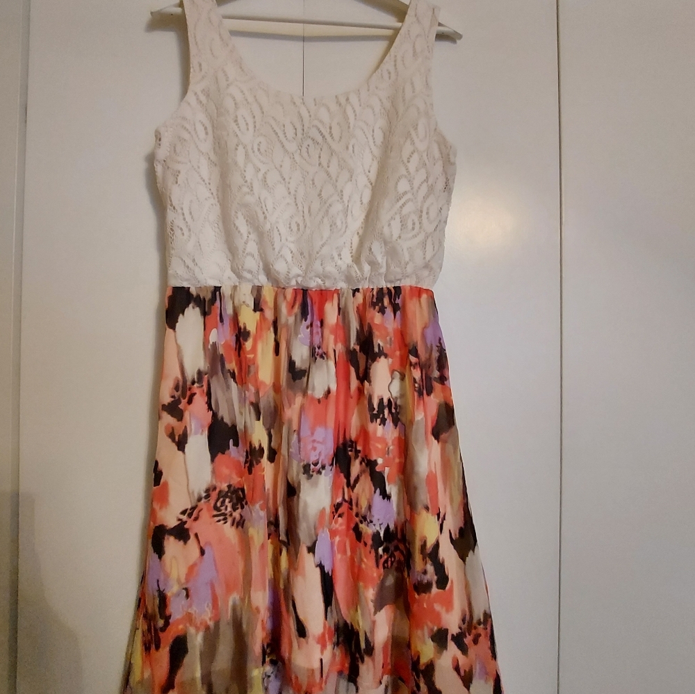AUW Dress
